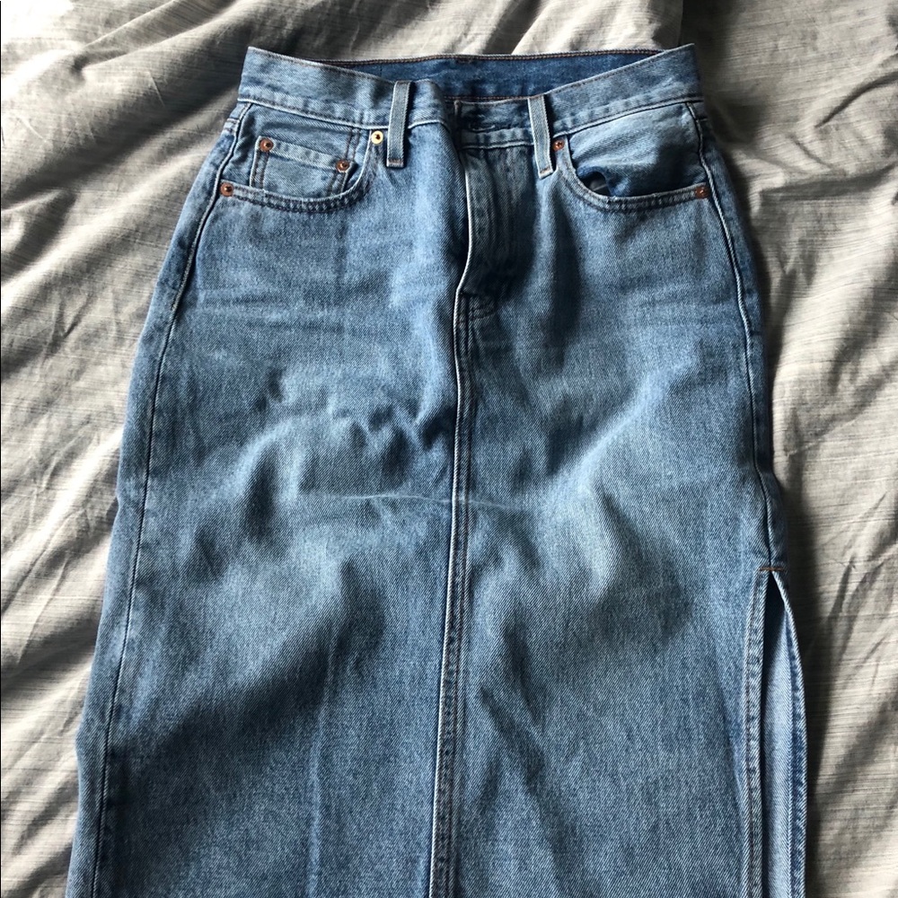 Levi high waisted skirt